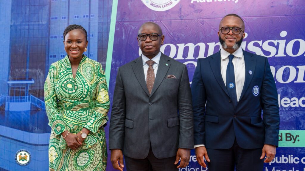 رئيس سيراليون يعلن افتتاح مبنى الهيئة الوطنية لتقنية الاتصالات