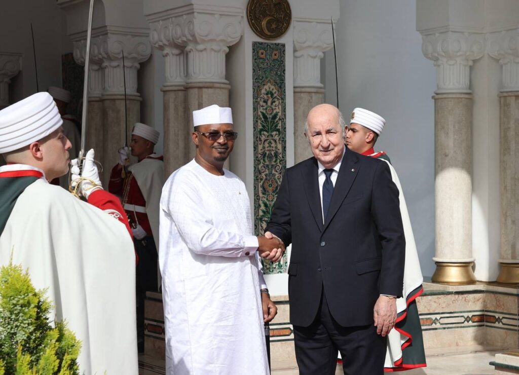 محادثات ثنائية بين الرئيسين الجزائري والتشادي لتعزيز الشراكة