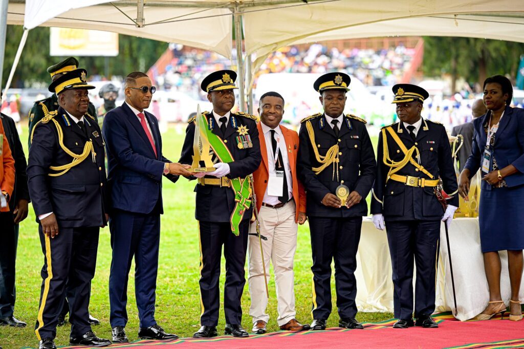 رئيس بوتسوانا يفتتح معرض زيمبابوي الدولي