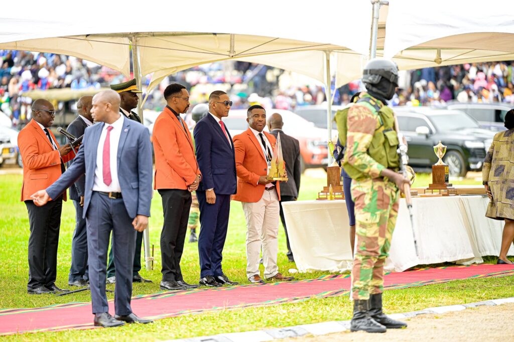 رئيس بوتسوانا يفتتح معرض زيمبابوي الدولي