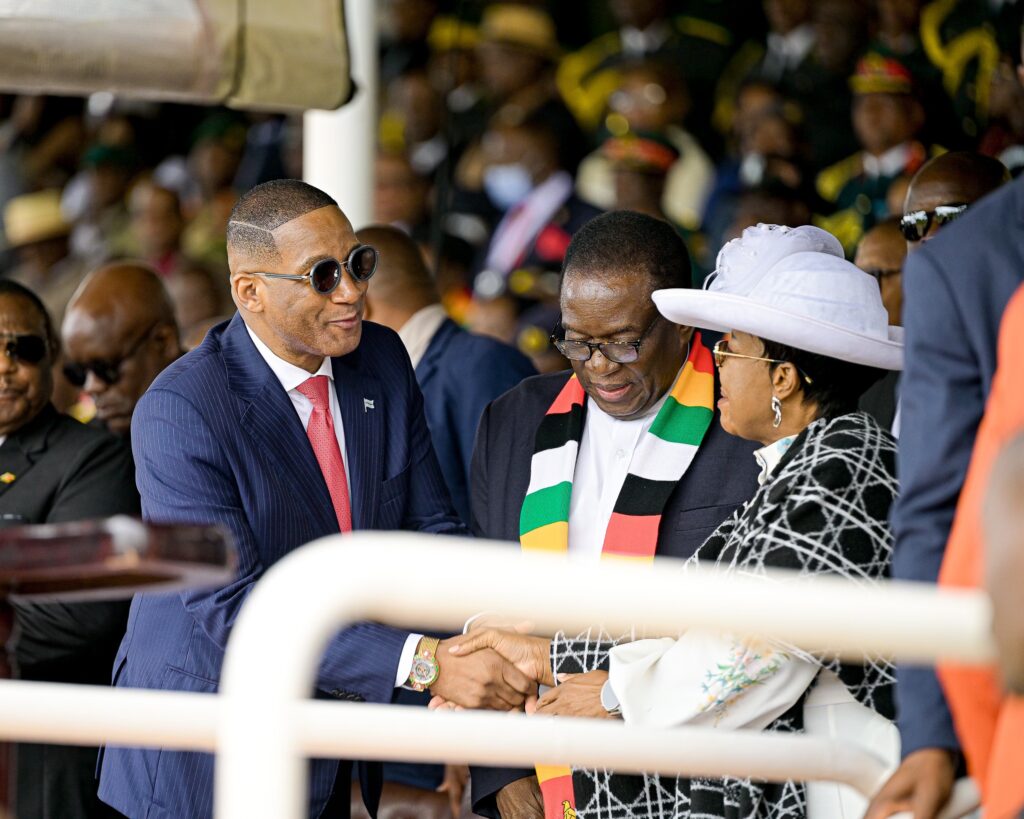 رئيس بوتسوانا يفتتح معرض زيمبابوي الدولي