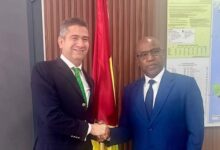 سفير مصر بـ غينيا يزور وزير البنية التحتية والأشغال العامة