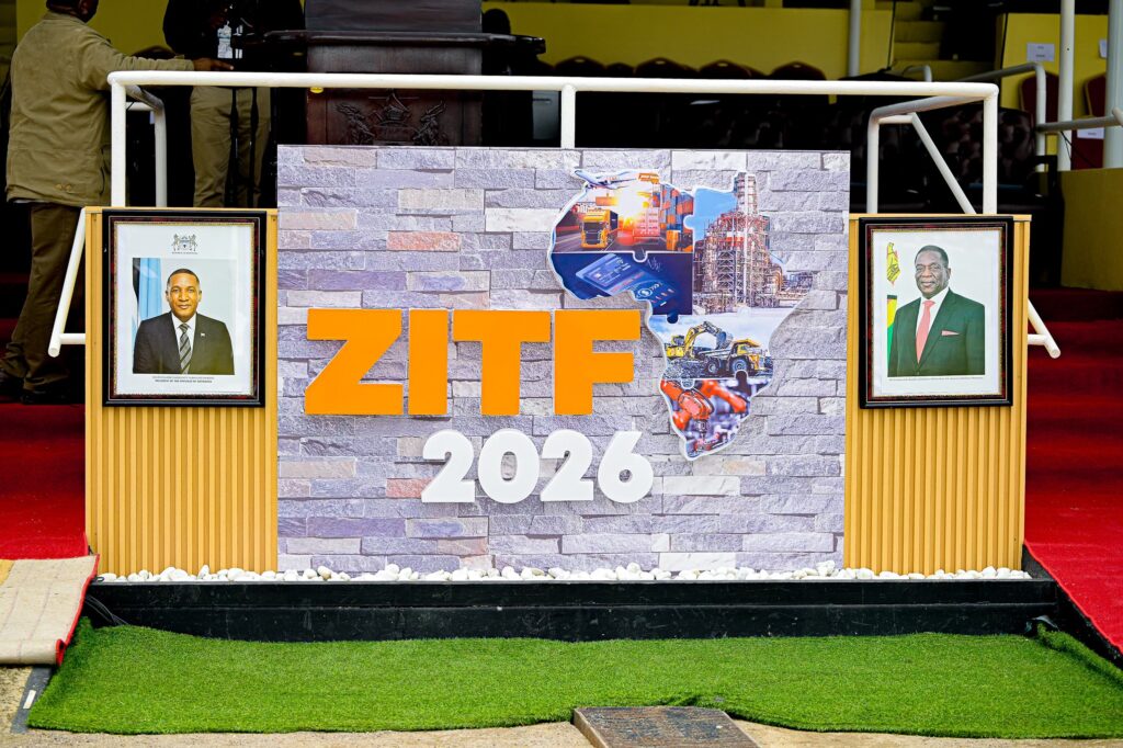 رئيس بوتسوانا يفتتح معرض زيمبابوي الدولي