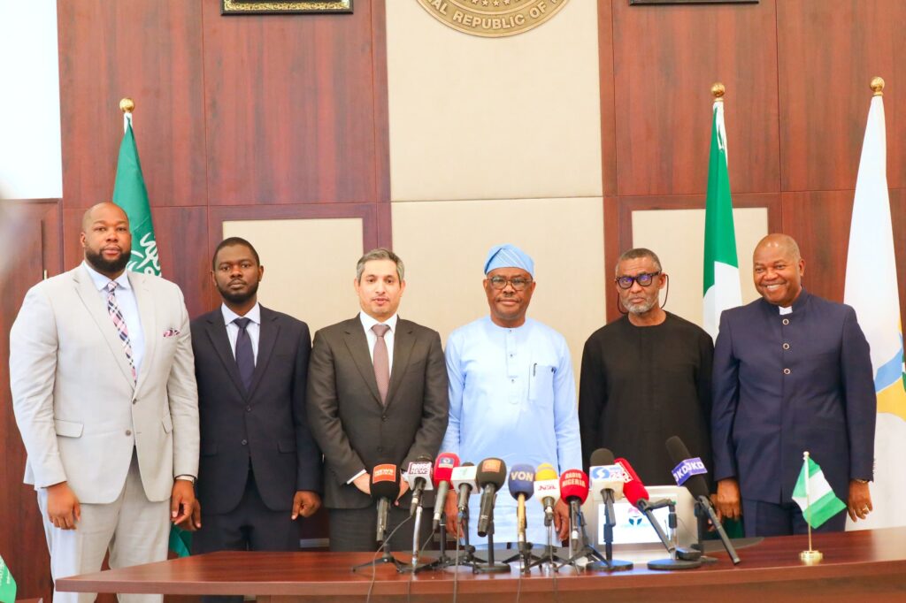 تعزيز التعاون بين الرياض وأبوجا