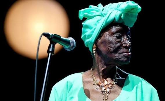 أم كلثوم أفريقيا