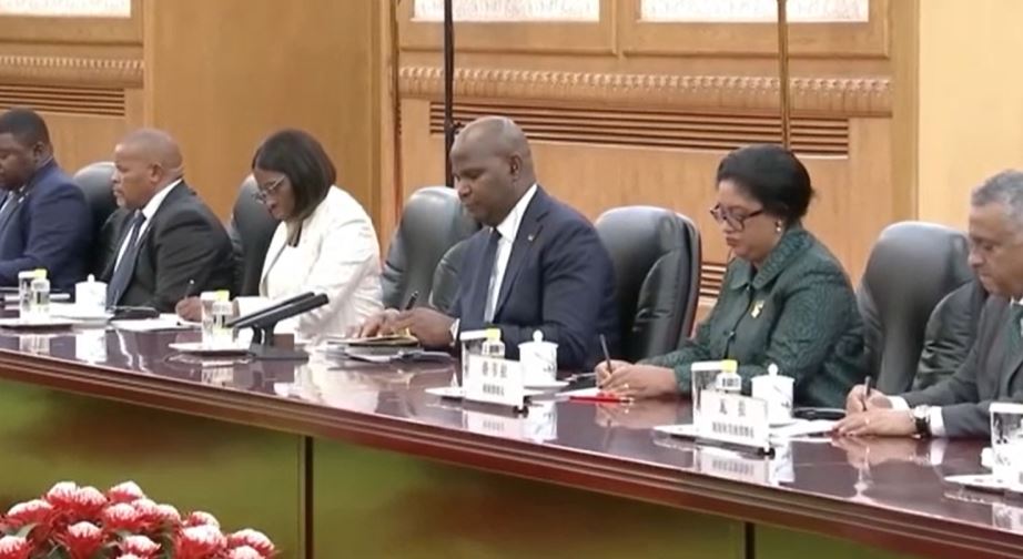 الصين وموزمبيق