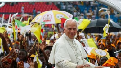 البابا ليو يختتم جولة إفريقية