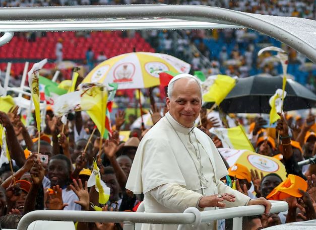 البابا ليو يختتم جولة إفريقية