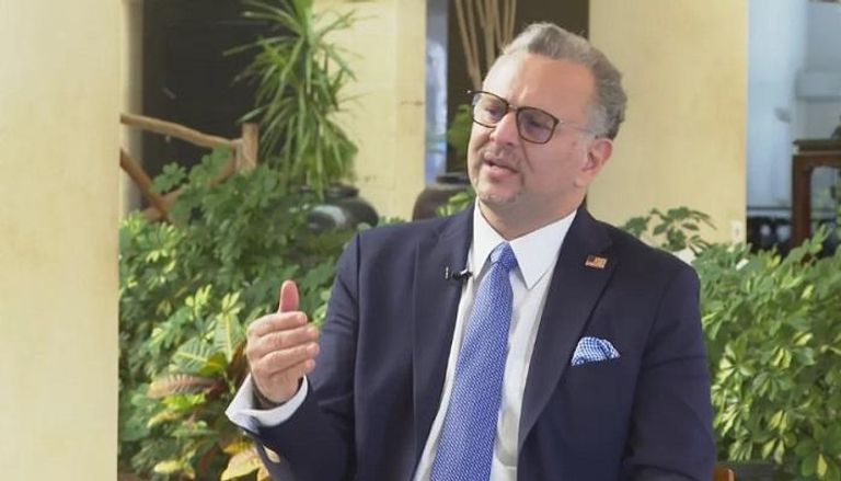 مستشار الرئيس الأمريكي للشؤون العربية والأفريقية