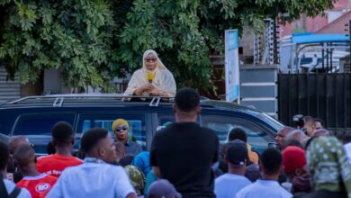 تستغل فرص التحدث للجمهور.. رئيس تنزانيا توسع لقاءات القادة الإقليميين