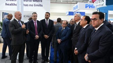 رئيس الوزراء ووزير الصحة في معرض صحة أفريقيا السابق