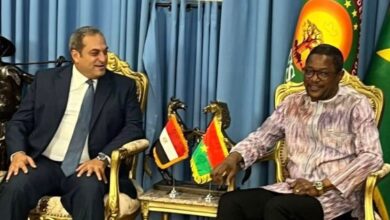 سفير مصر في بوركينا يلتقي وزيري الخارجية والداخلية