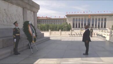 يوم الشباب في جنوب إفريقيا: الرئيس يحضر مراسم وضع إكليل الزهور