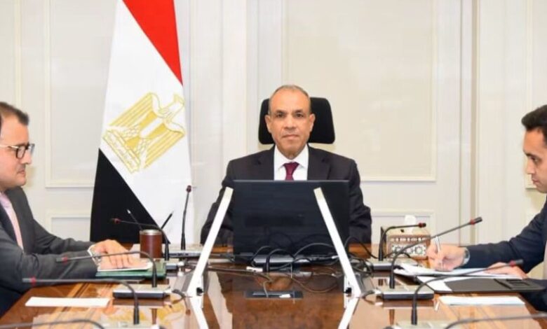 مصر وسيشل تبحثان تعزيز التعاون في السياحة والأمن البحري والدواء