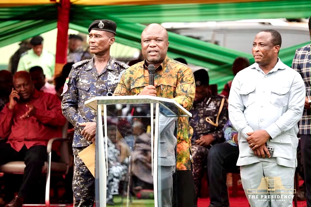 Le président du Ghana inaugure le nouveau quartier général de la police et affirme : « L’achèvement des projets en suspens est une priorité gouvernementale. »