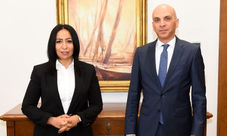 السفير تميم خلاف وسالي عاطف
