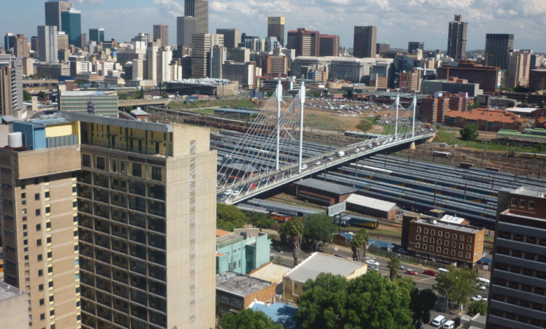 South Africa's economy continues to grow for the second month