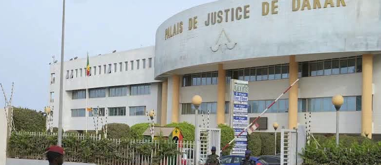 Senegal: Three writers close to the PASTEF party sentenced to prison for insulting the president